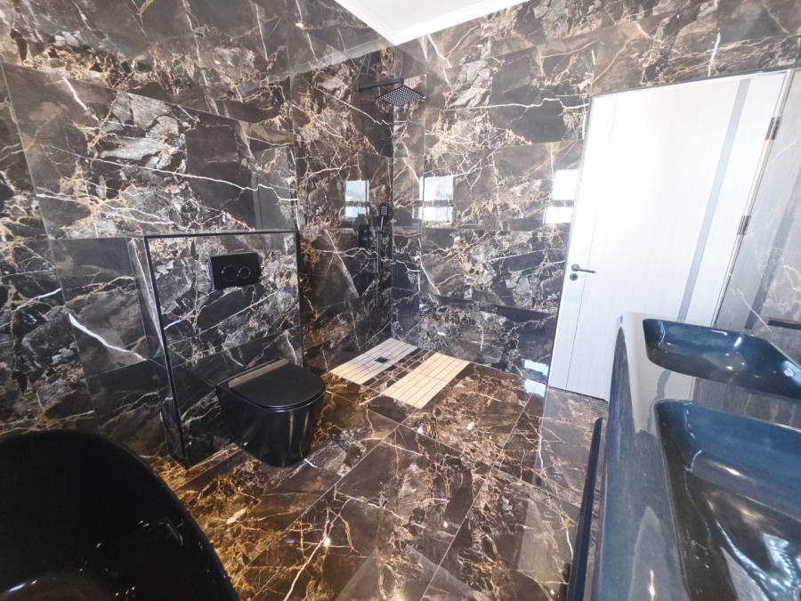 3 Bedroom Property for Sale in Sandown Western Cape